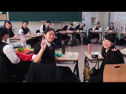 Une journée dans un lycée pour filles au Japon