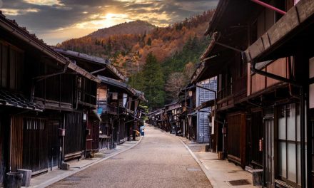 Maisons Traditionnelles Japonaises : Architecture, Décoration, Éléments Intérieurs et Extérieurs